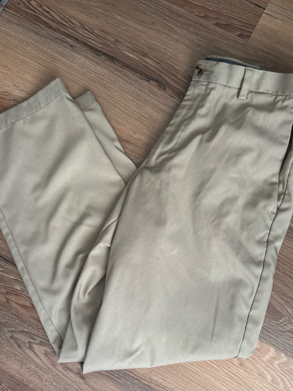Haggar Men's Chino Pants in Light Tan